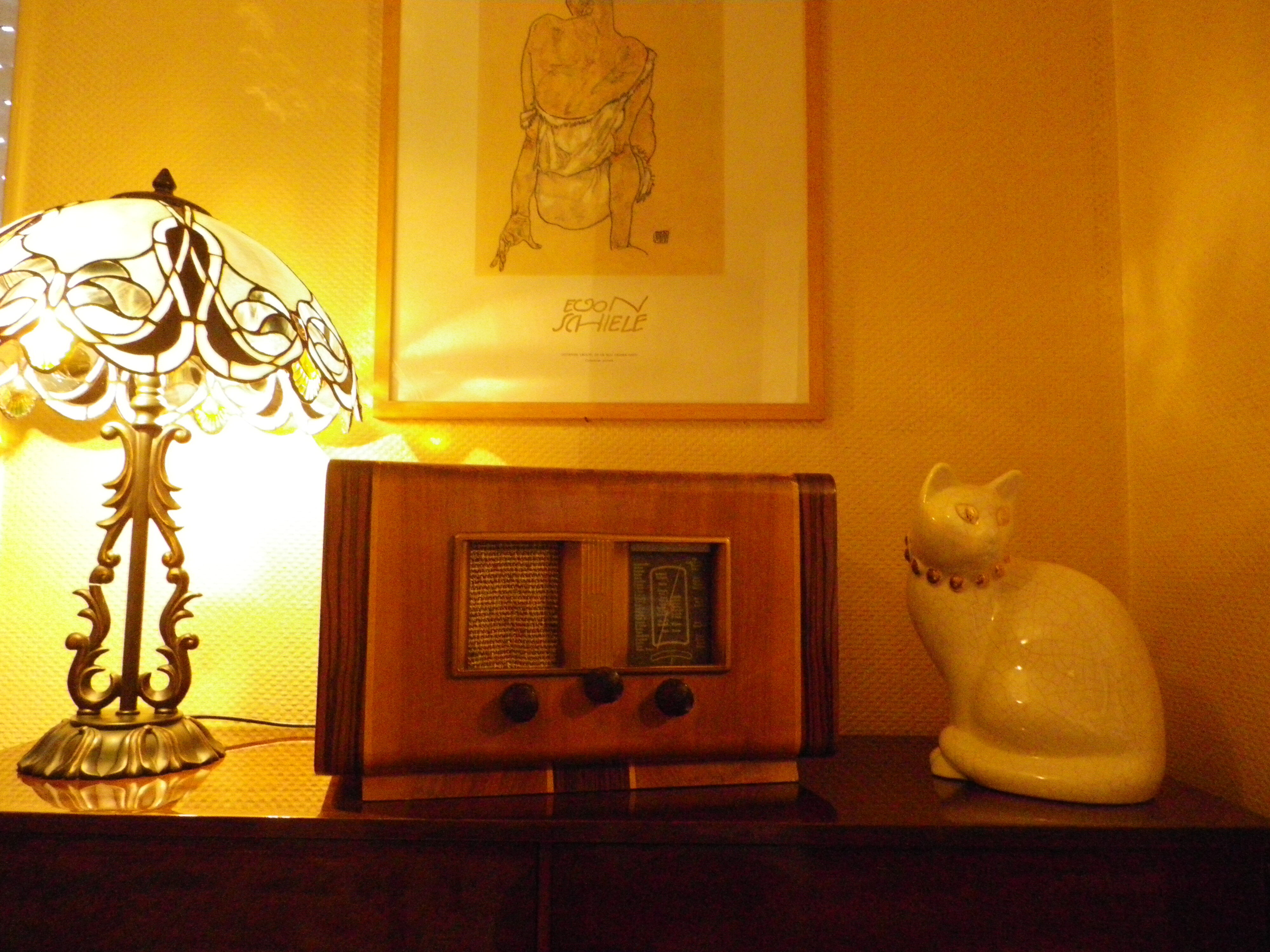 Vintage decoration radio station - Wood, Bakelite - Electroradio Institute, Paris - 50s