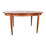 Danish oval teak dining table by Gudme Mobelfabrik 1960.