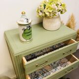Parisian chest of drawers