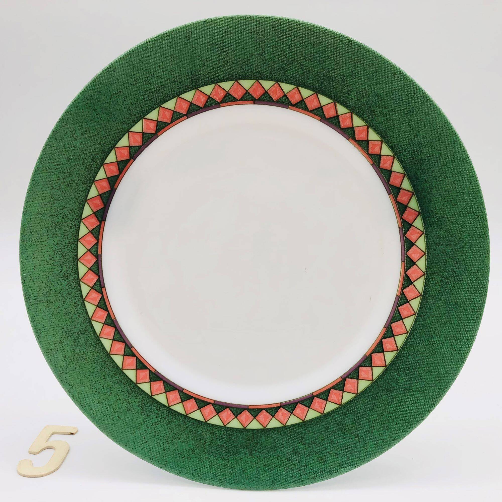 6 “Arcopal” dessert plates with art deco motifs