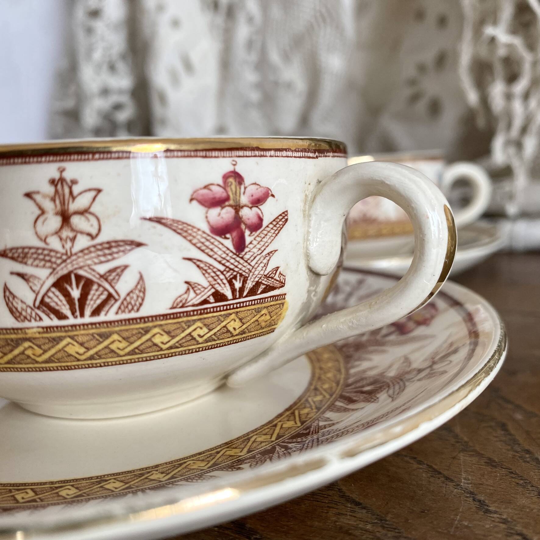 Tea cups and saucers in Sarreguemines ironstone "Derby"