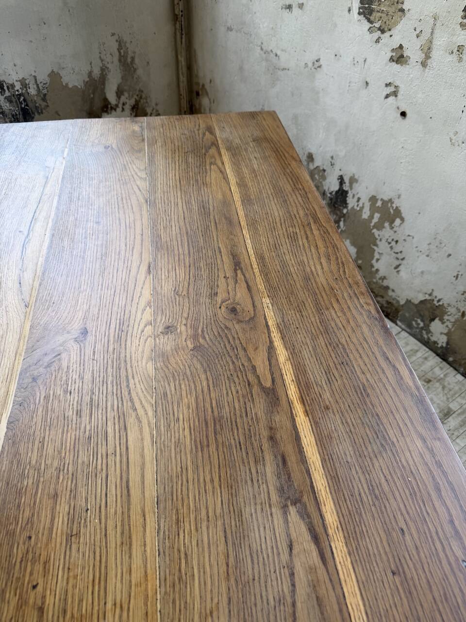 Table de ferme chêne pieds fuseaux 1950