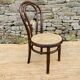 Chaise de bistrot cannée