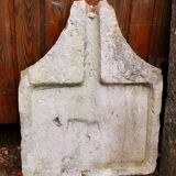 Ancient sink stone in drom stone