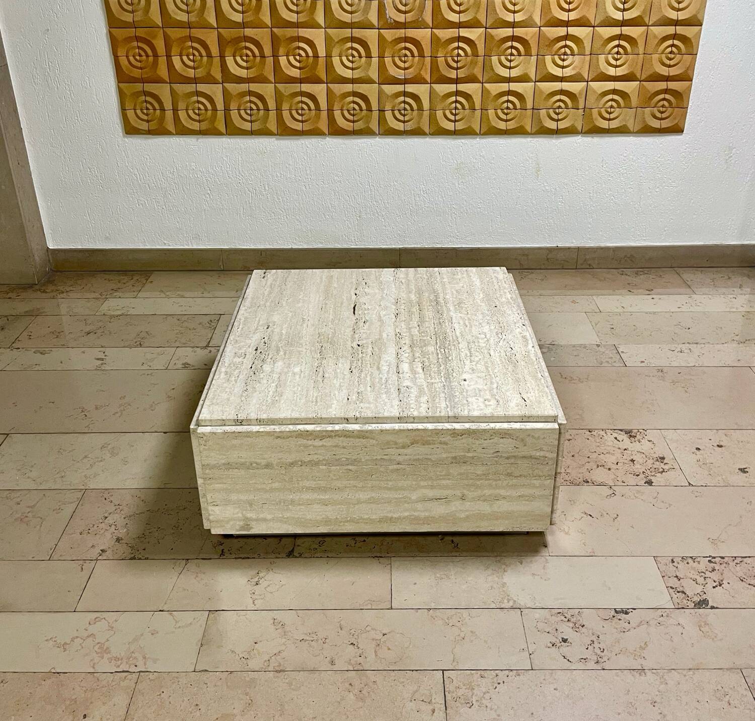 Square travertine coffee table - 1980s