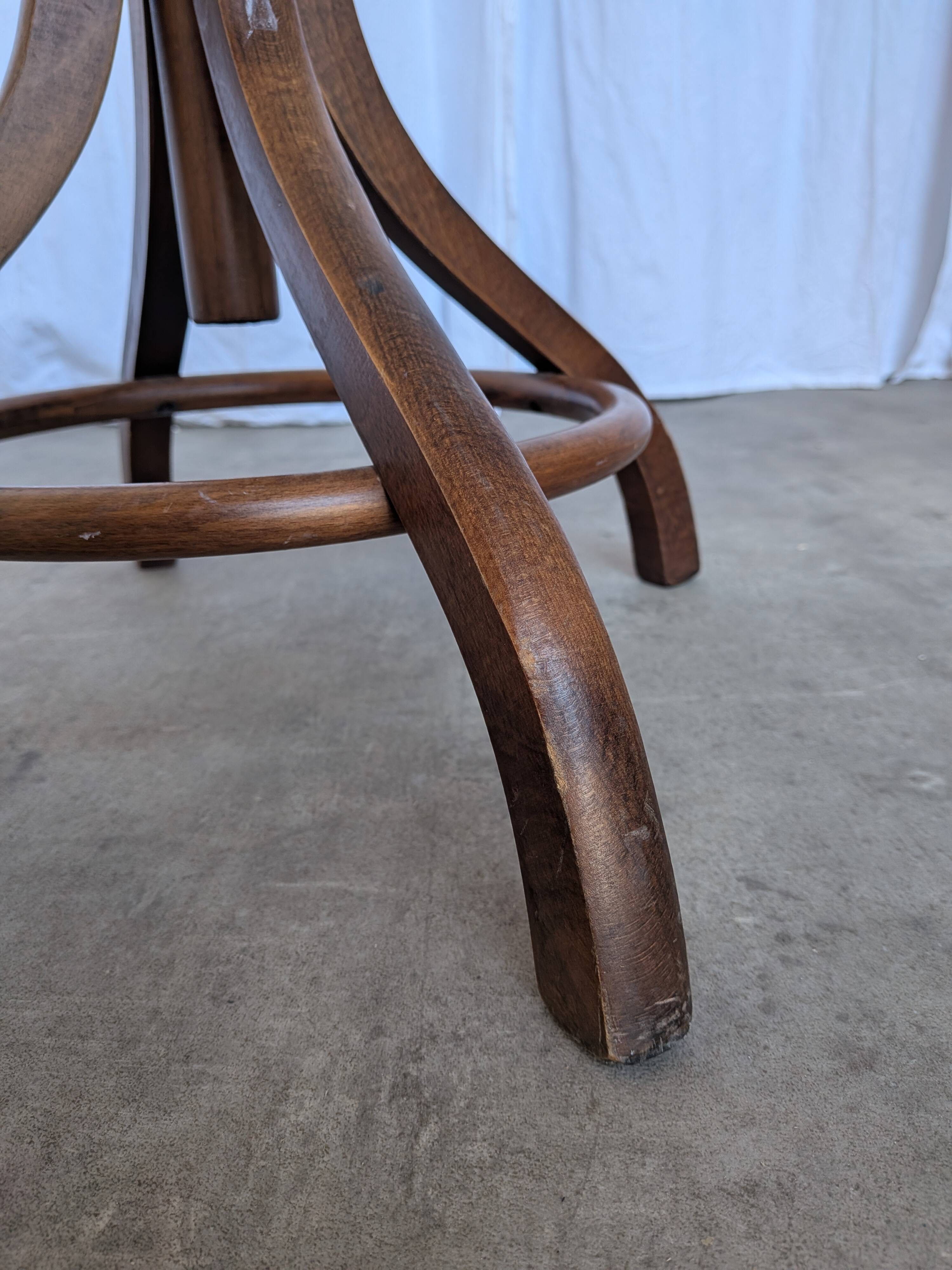 Porte-manteau vintage en bois cintré, arbre à hall Thonet, meuble d'entrée en bois foncé
