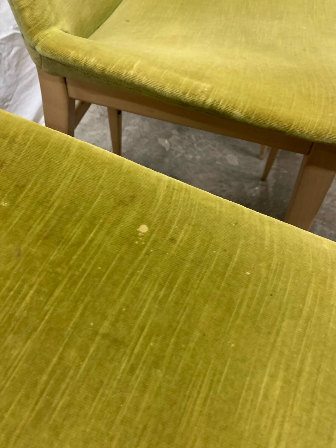 6 chaises scandinaves en velours vert, circa 1960