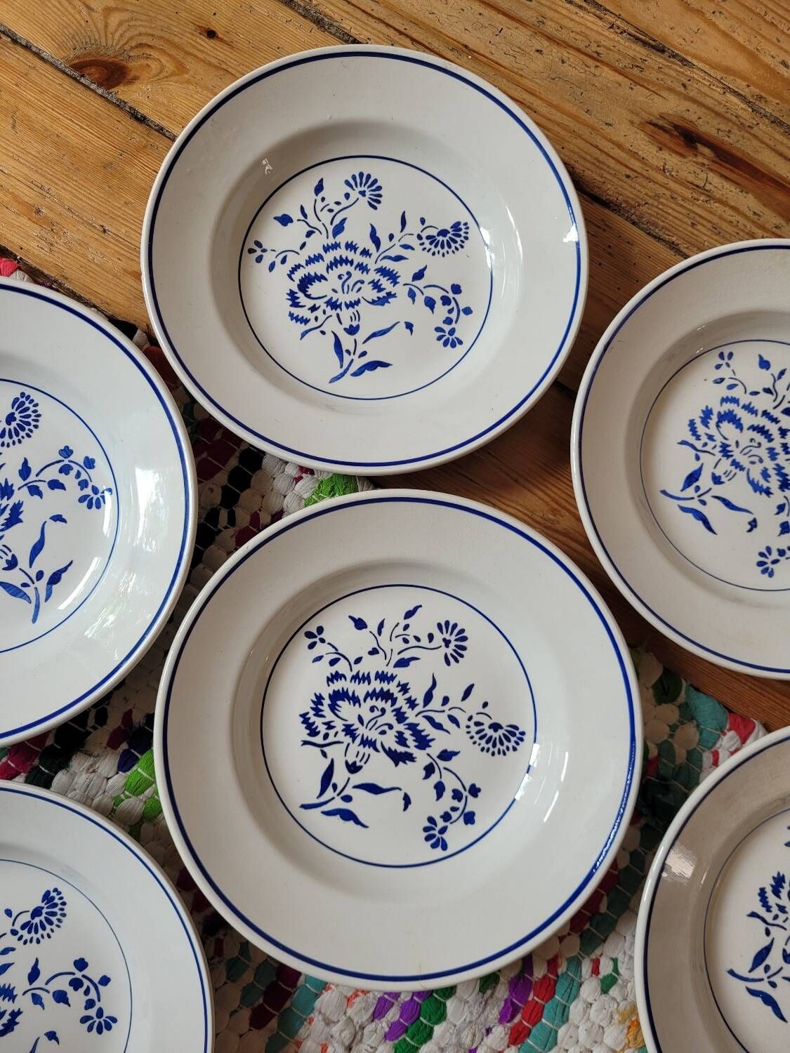 Lot n°2 of 6 K&G Luneville Oeillet soup plates