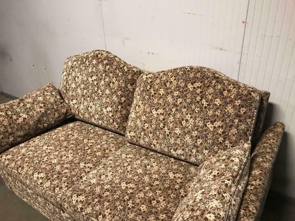 VINTAGE SOFA / SLEEPING BED / SOFA