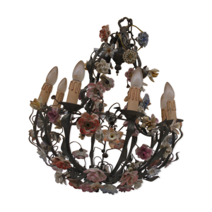 lustre en bronze et fleurs