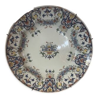 Large round faience dish of Rouen XIX century