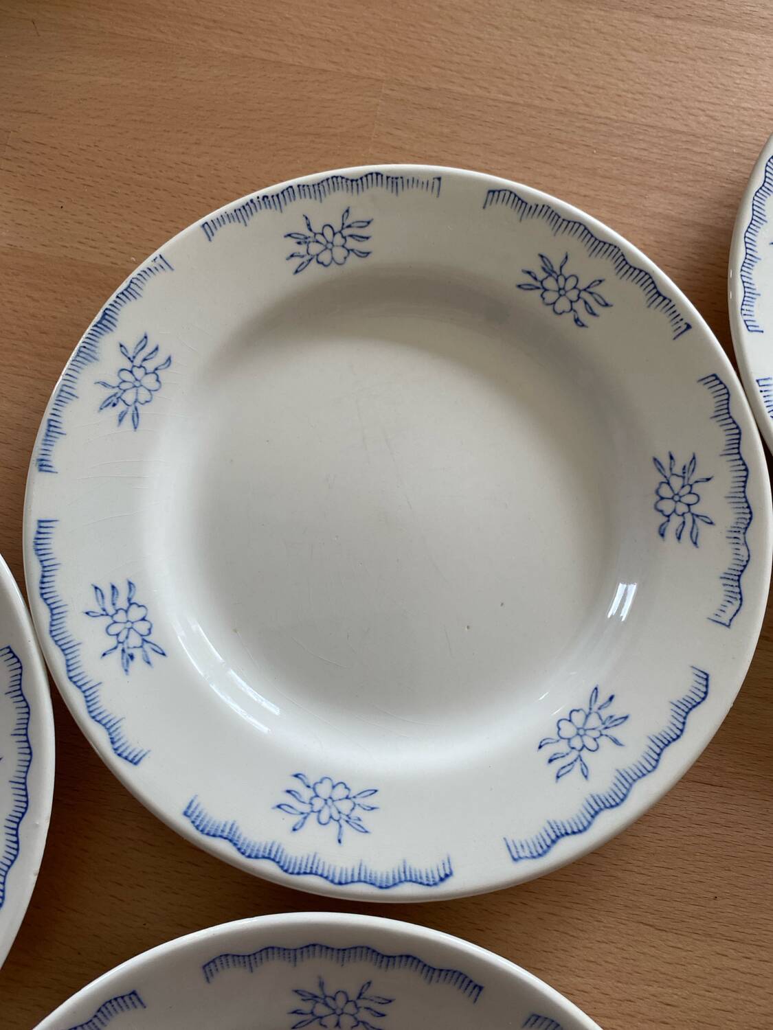 Set of 7 Gien dessert plates PATAY model