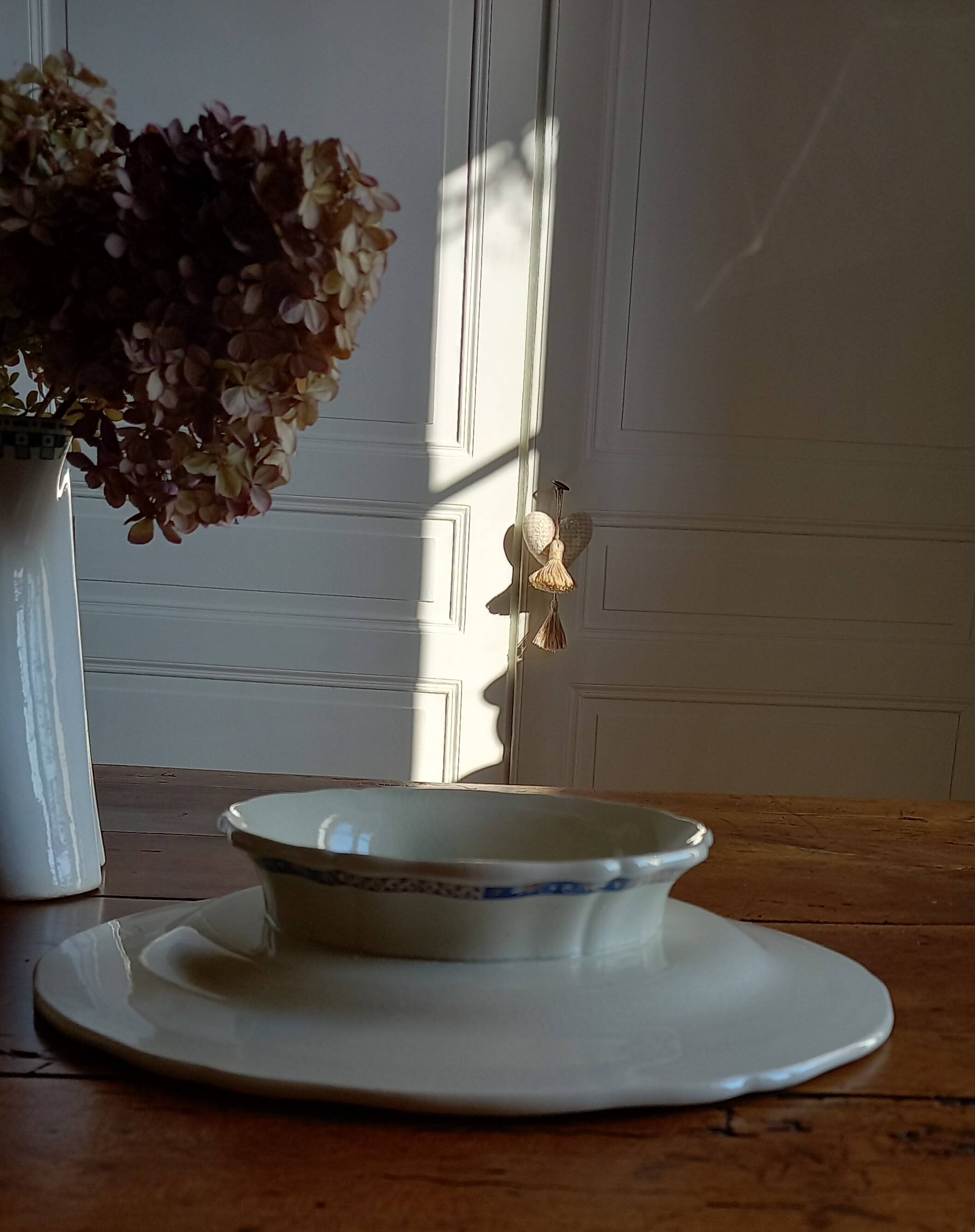 Old mounted plate, compotier in iron earthenware E. Bourgeois large deposit “Rouen XVIII”