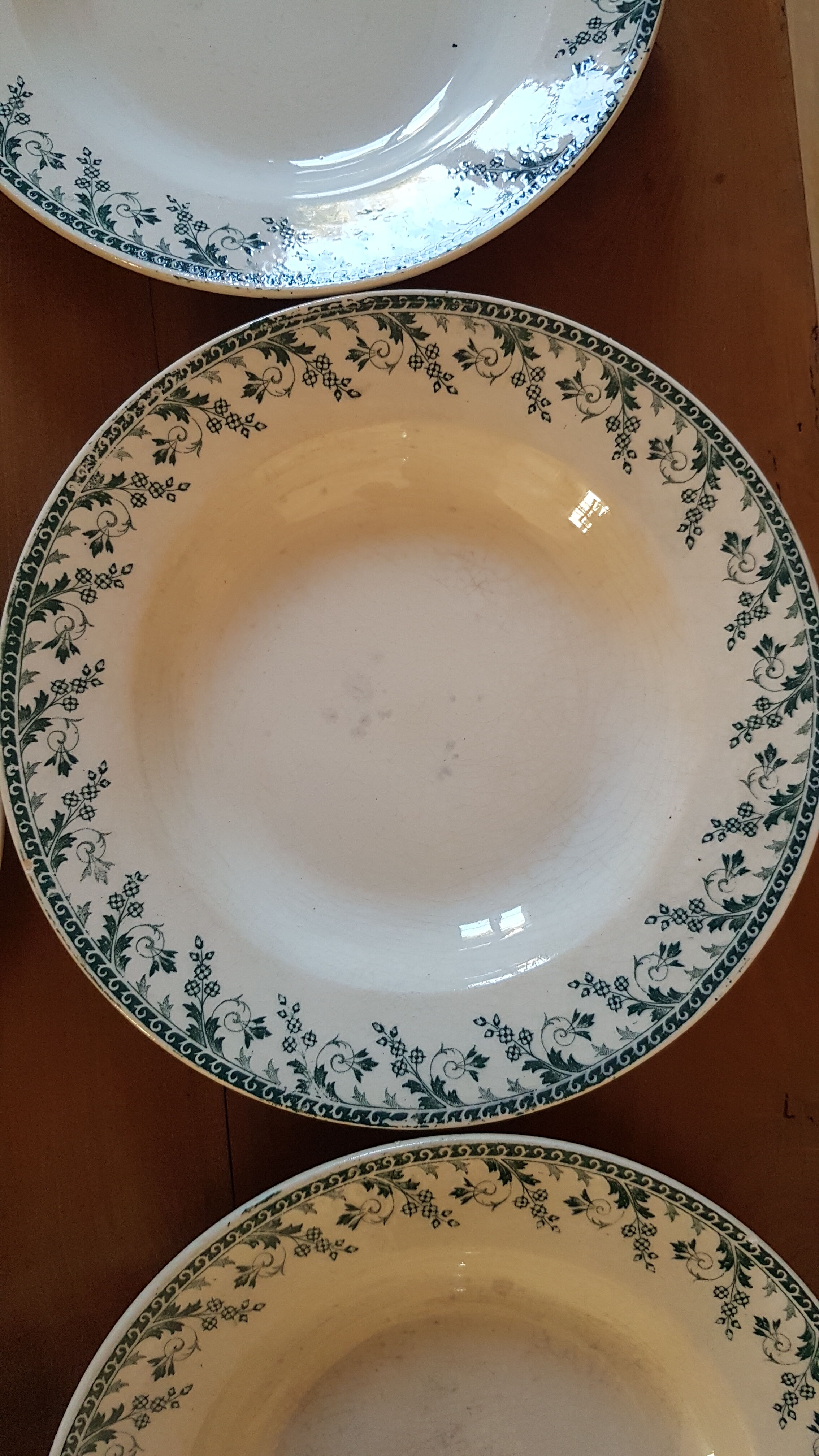 7 Terre de fer hollow plates