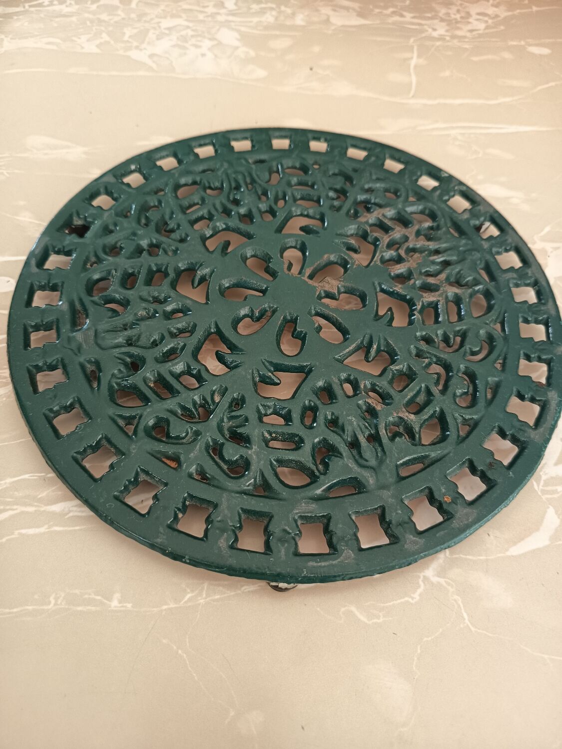 Cast iron trivet