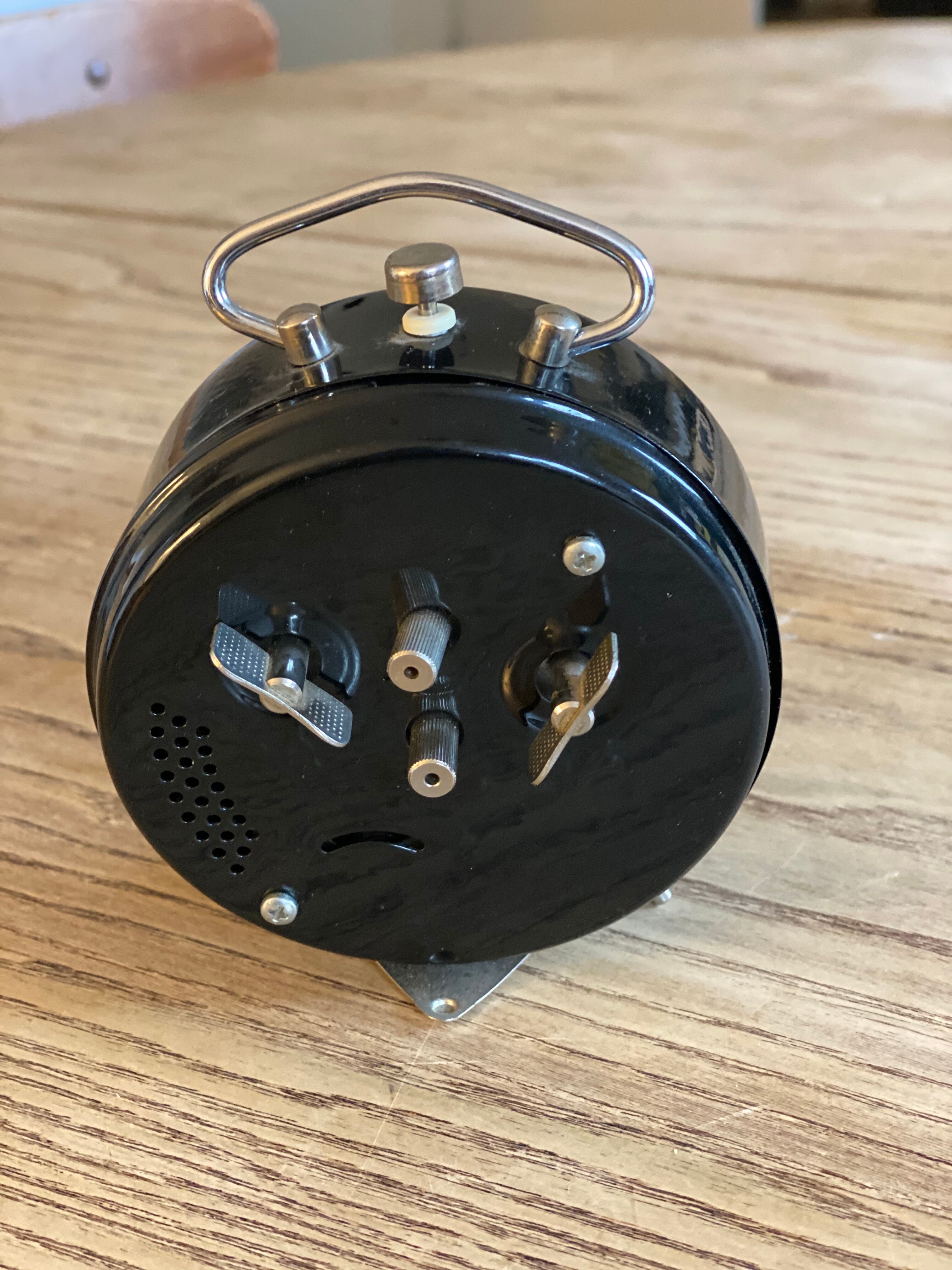 Vedettz mechanical awakening