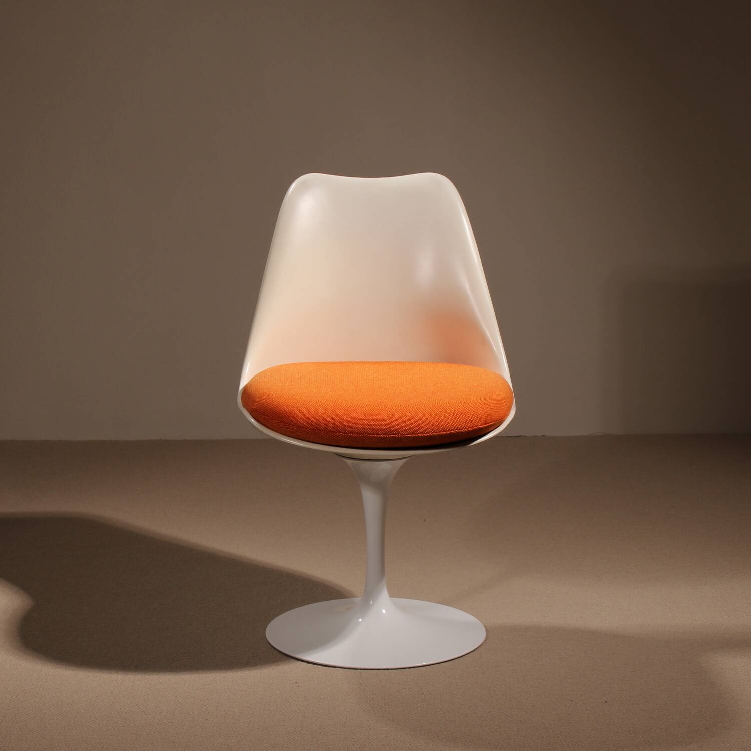 Four Tulip Chairs ‚151‘ by Eero Saarinen for Knoll International | USA 1957
