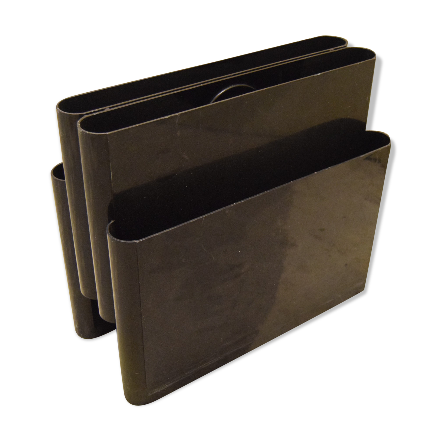 Kartell magazine holder by Giotto Stoppino