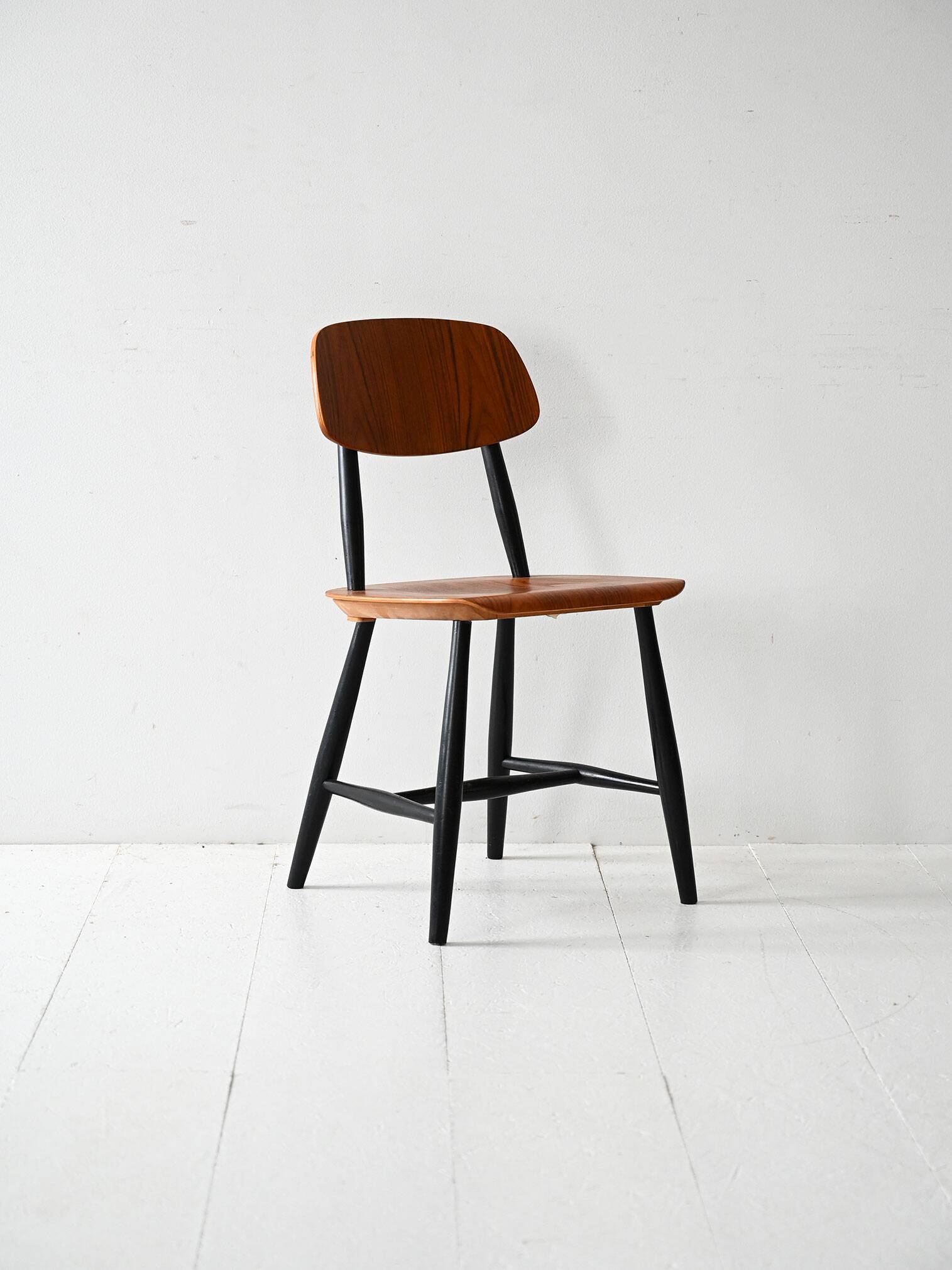 Vintage Scandinavian chair with black legs
