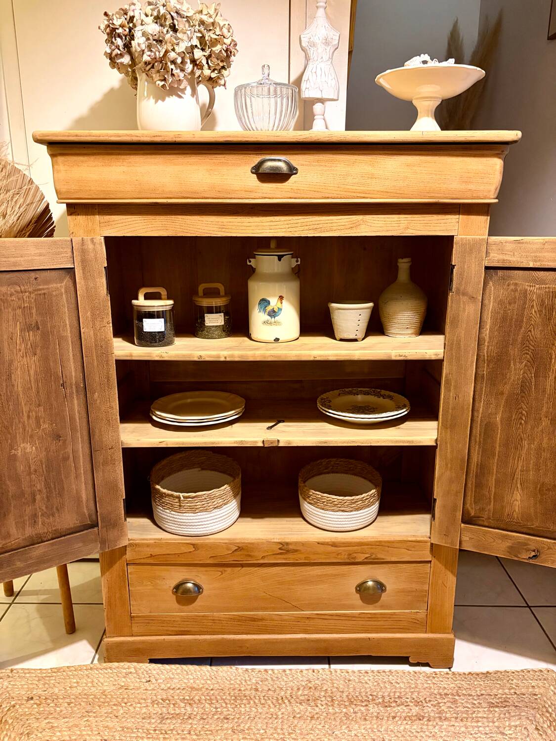 Large rustic jam maker