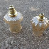 Paire de suspensions globe en verre ambré vintage