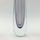 Vase scandinave en verre rayé du milieu du siècle par Vicke Lindstrand pour Kosta Suède années 1950