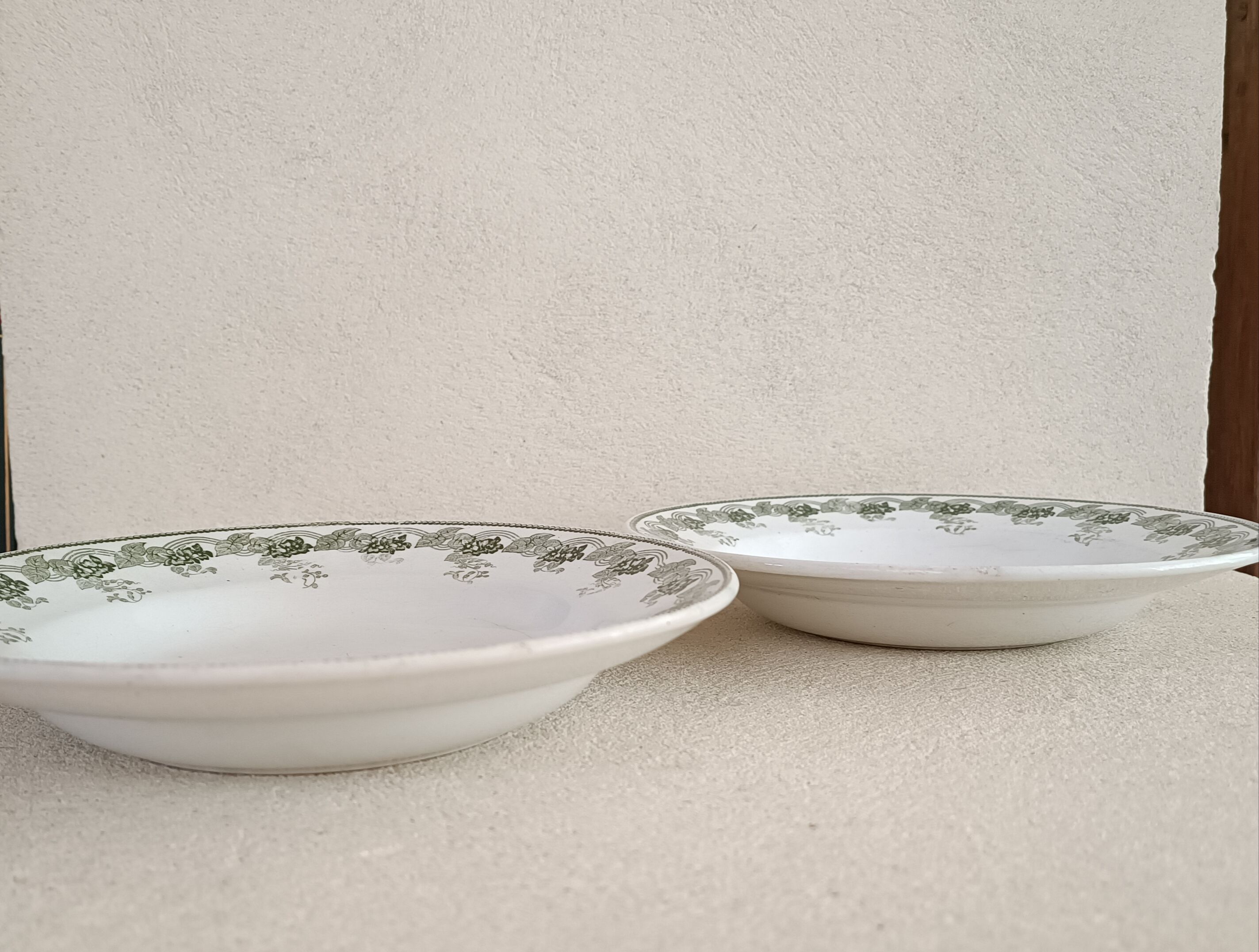 2 hollow plates in iron earth Moulin des Loups and Hamage