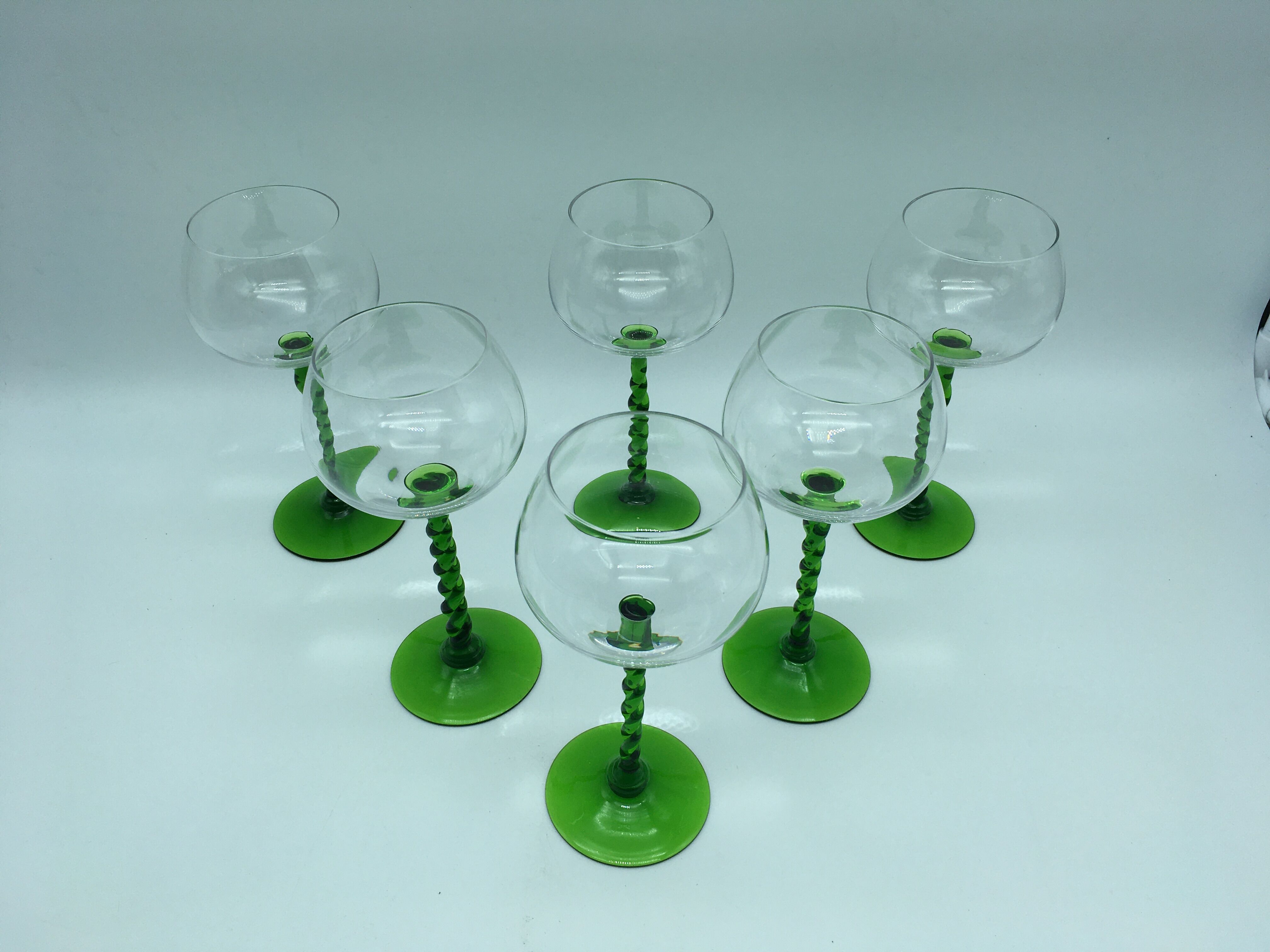 6 wine glasses with crystal twisted foot