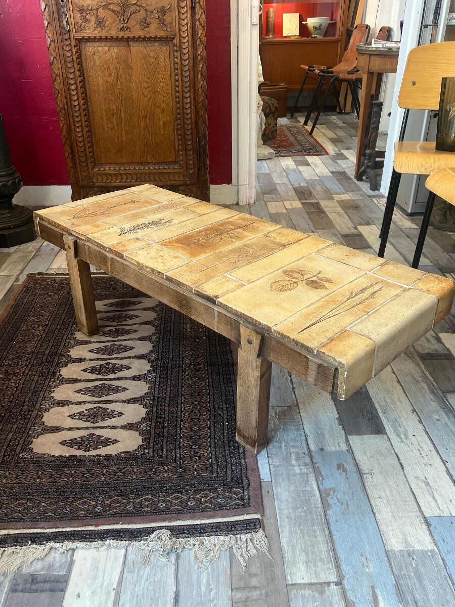 Iconic coffee table signed by Roger Capron, made in the 1950s.