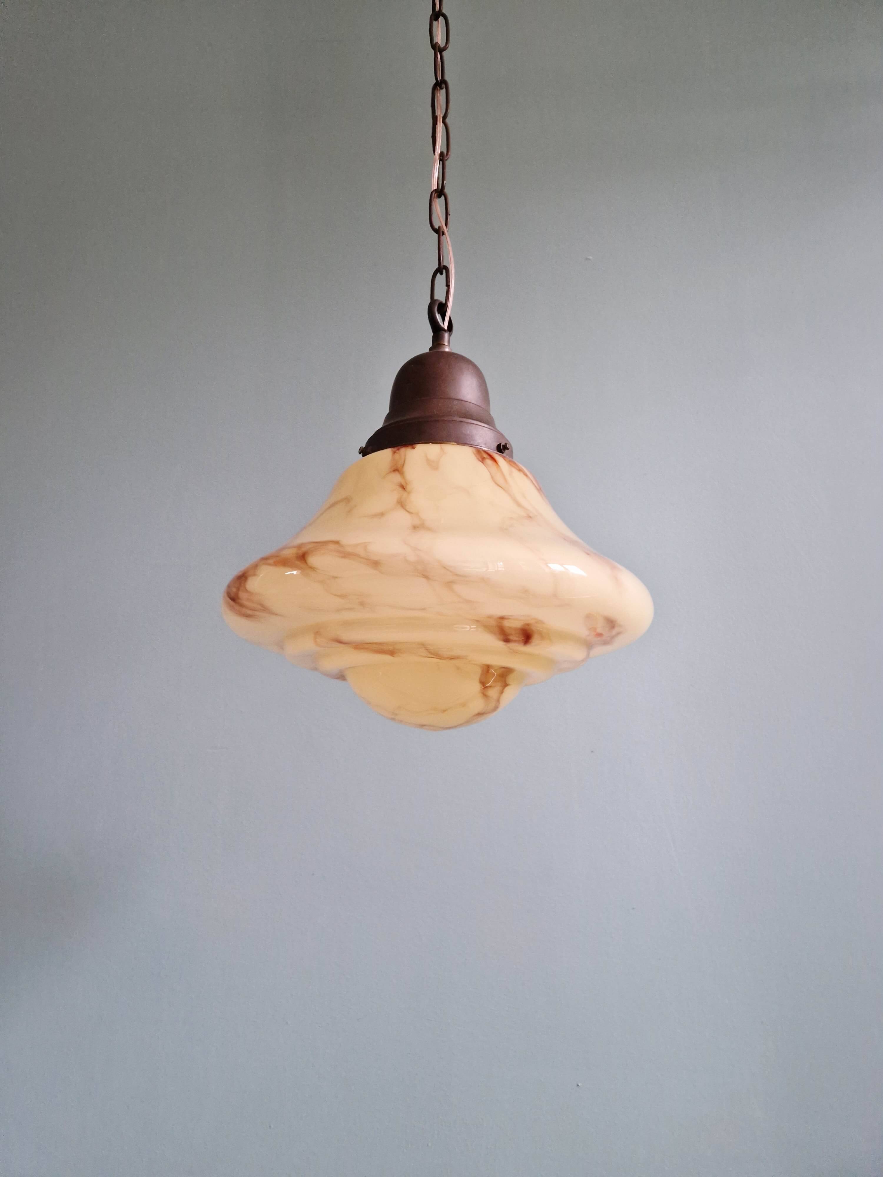 Art Deco suspension in marbled opaline, Scailmont (Belgium), 1920-30