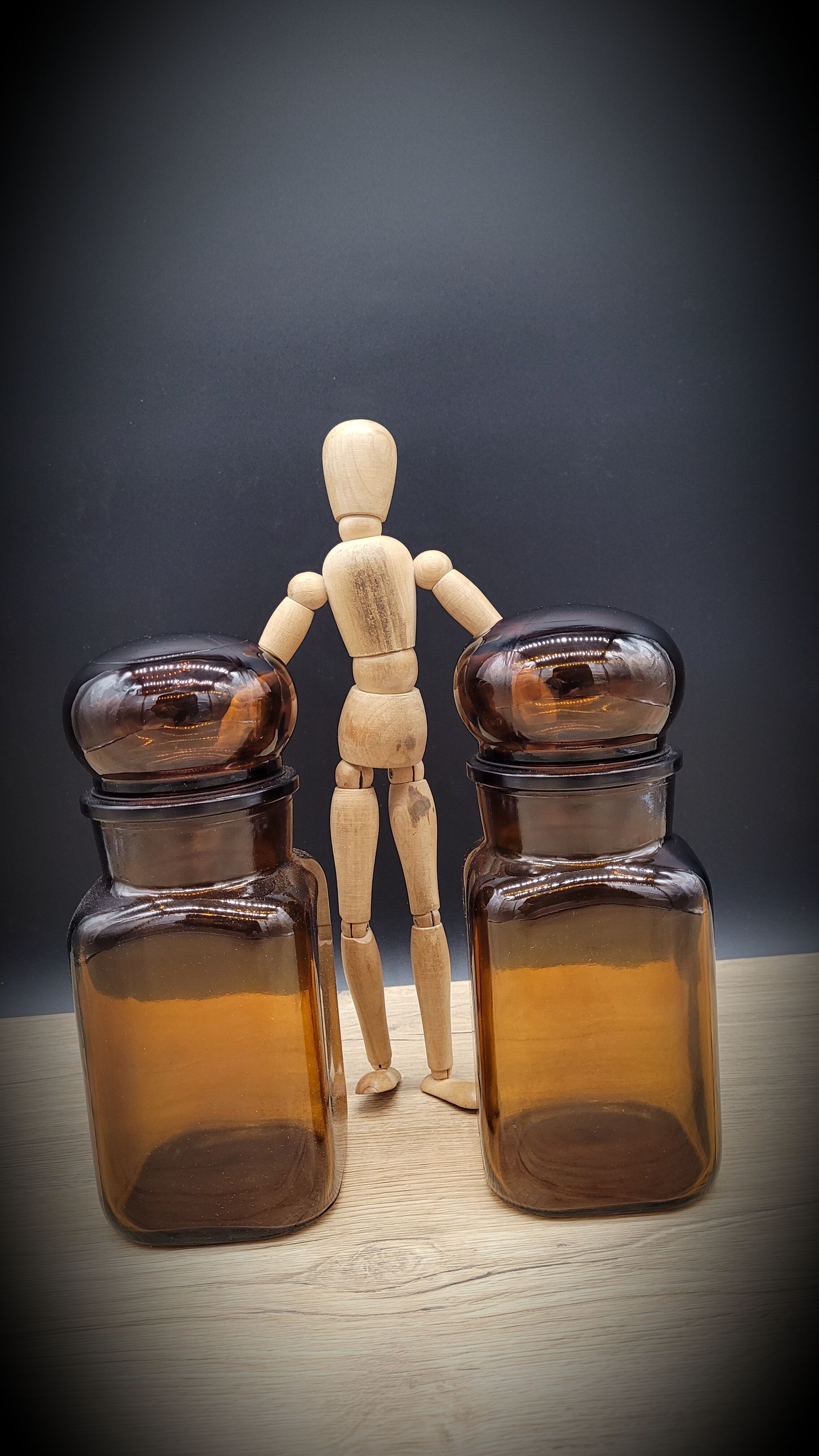 Duo apothecary vials round cap