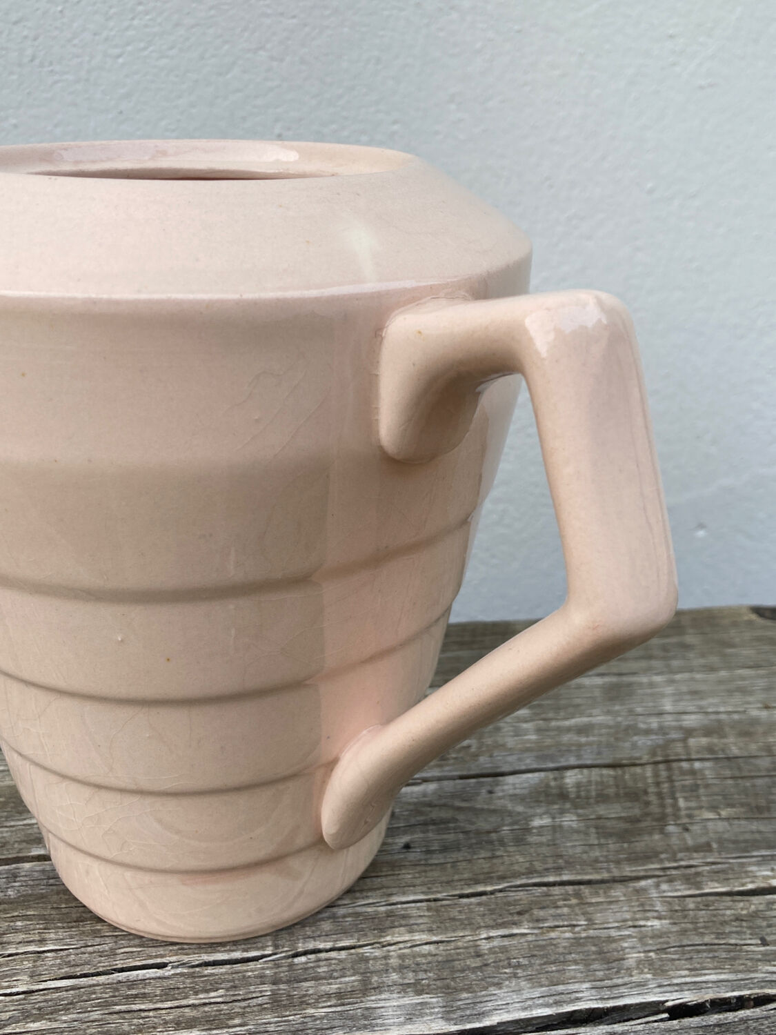 Saint Amand pitcher in powder pink ceramic