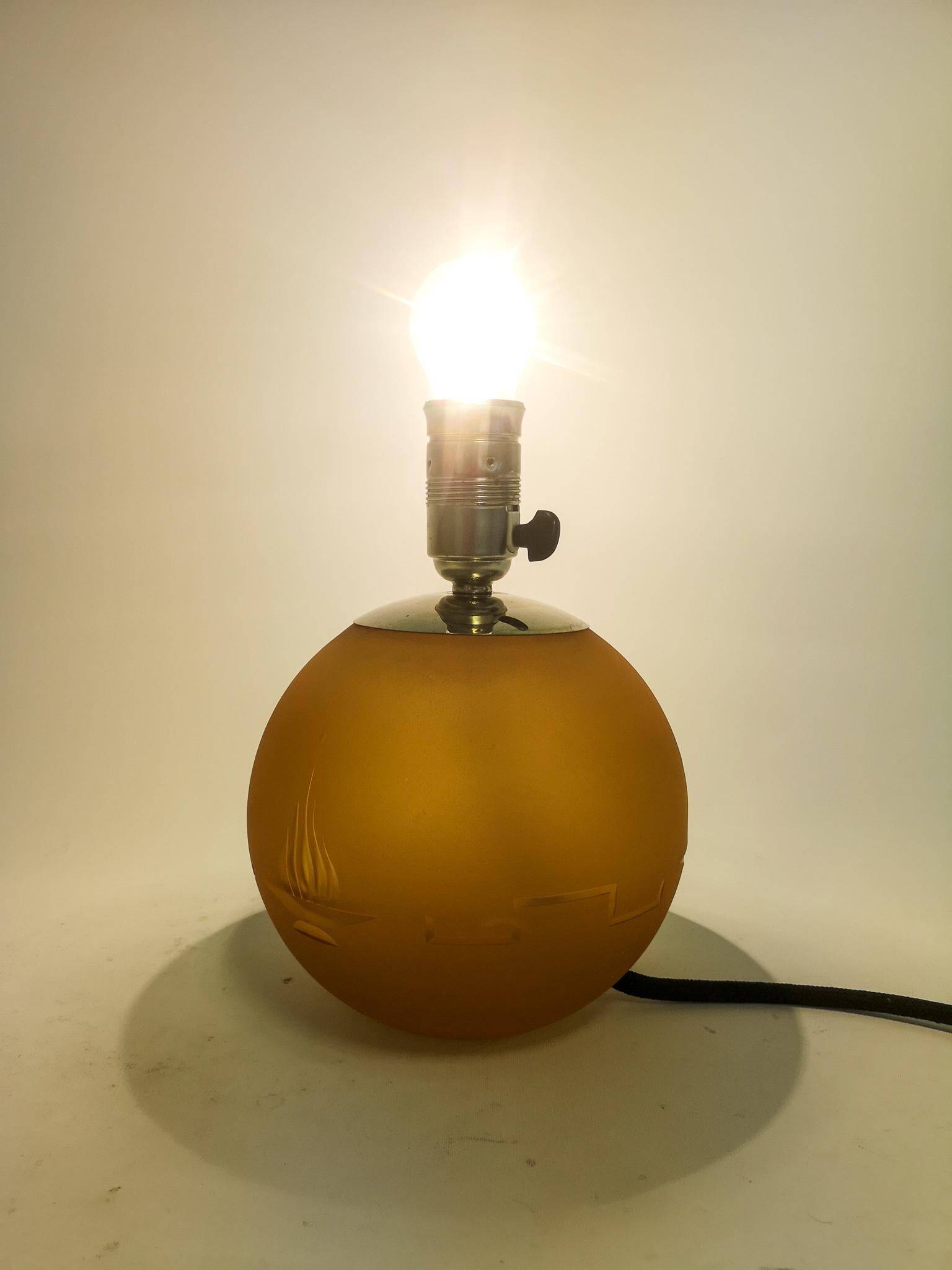 Art Deco table lamp in artistic glass and chrome, Sweden, 1930s