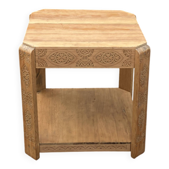 Table d’appoint en pin