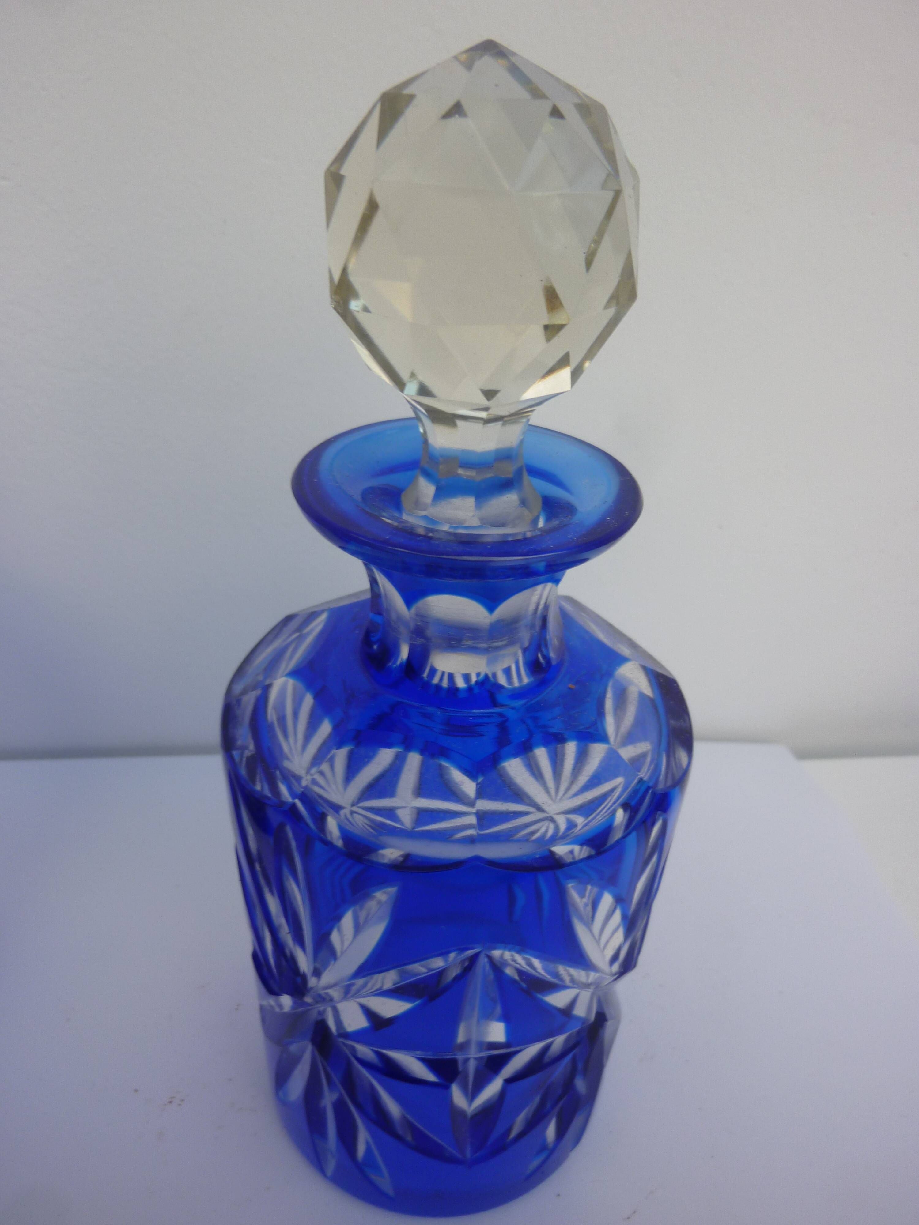 Set of 3 crystal bottles cut cobalt blue and transparent St Louis, Baccarat