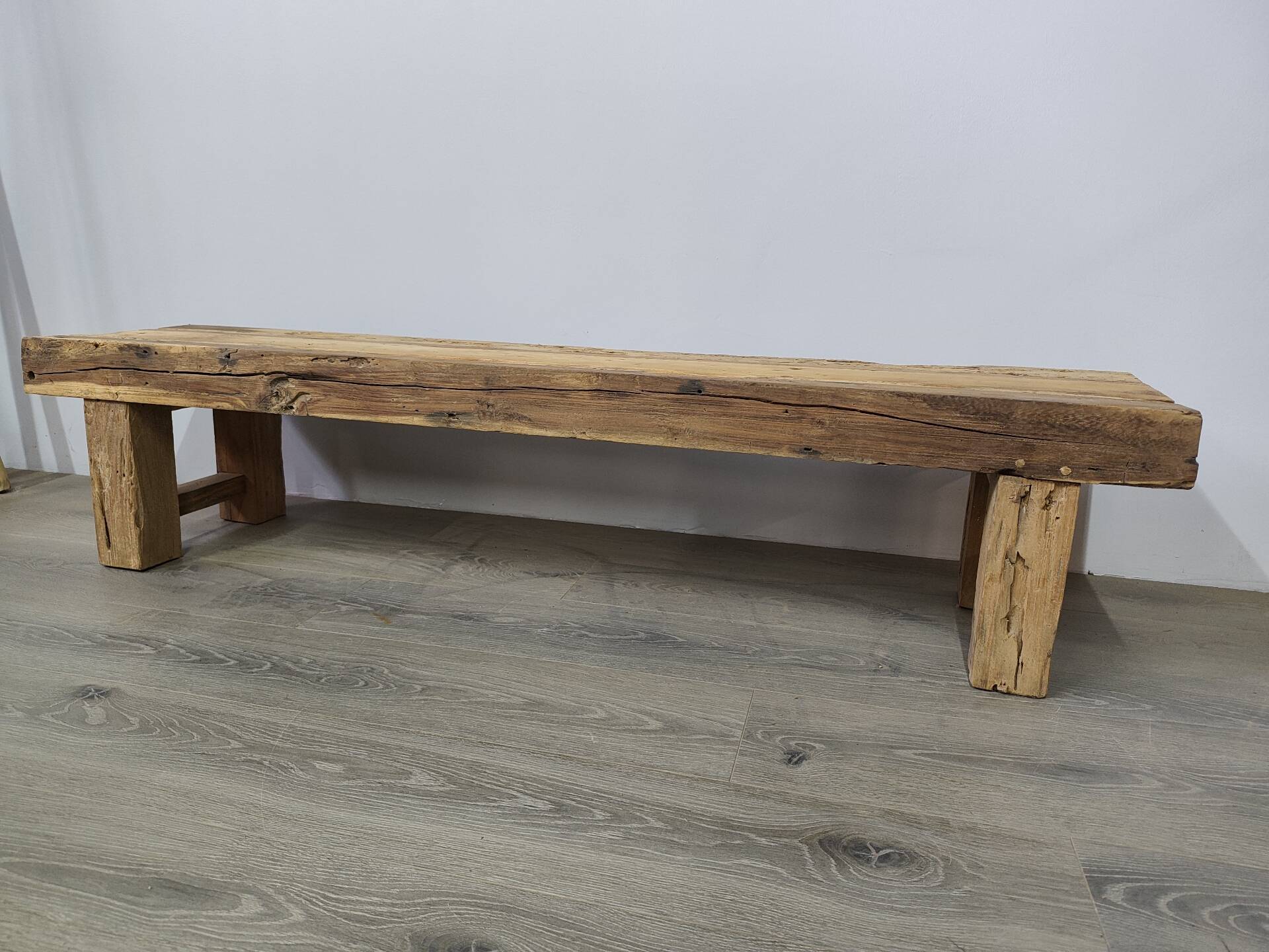 Banc en bois brut ancien