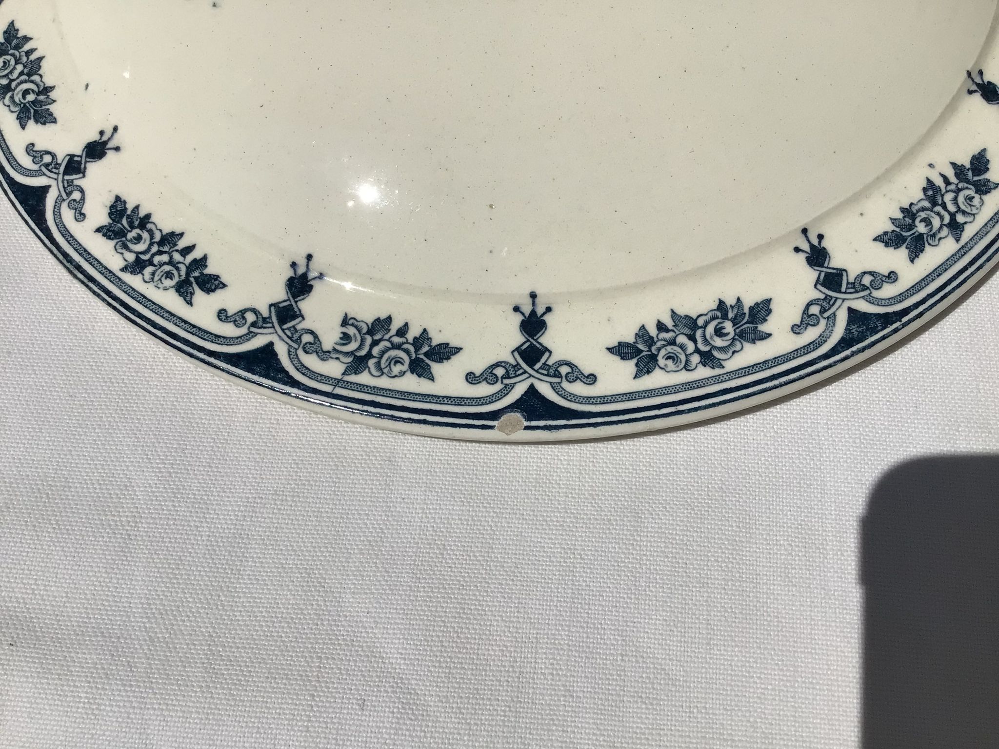 Soupière ou légumier Terre de Fer Salins Sathonay bleu marine