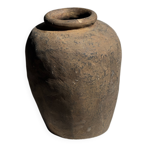Vase de Borneo en terre cuite beige H35 D23