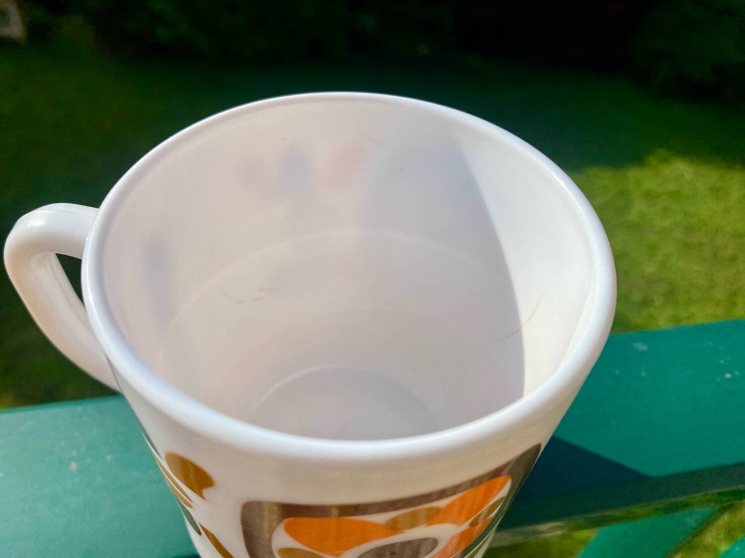 Vintage Arcopal lotus mug🍎