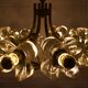 Lustre en laiton & fleurs Simon & Schelle.
