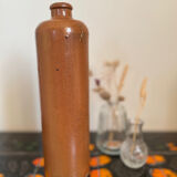 Bouteille en grès ocre MKT vintage