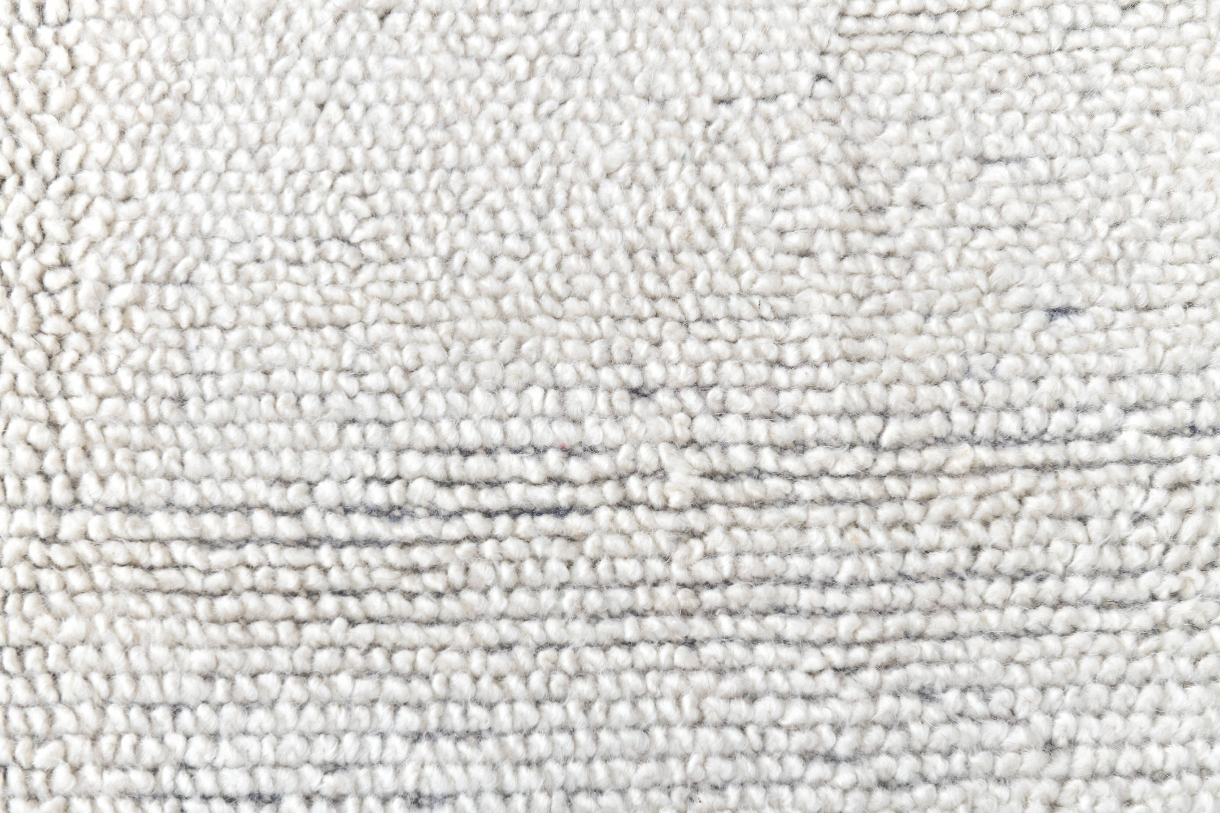 100% Wool Blue & White Moroccan Rug 136x211Cm