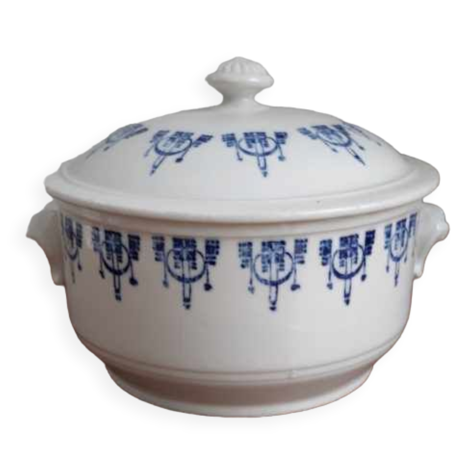 Saint Uze ceramic tureen