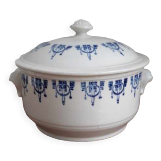 Saint Uze ceramic tureen