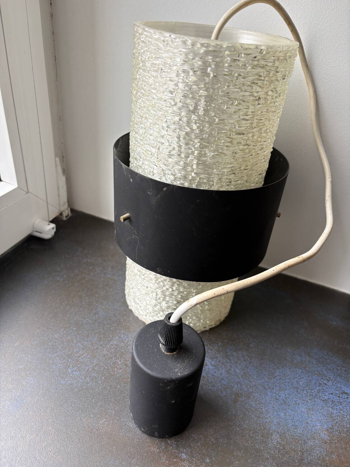 Vintage suspension light fixture