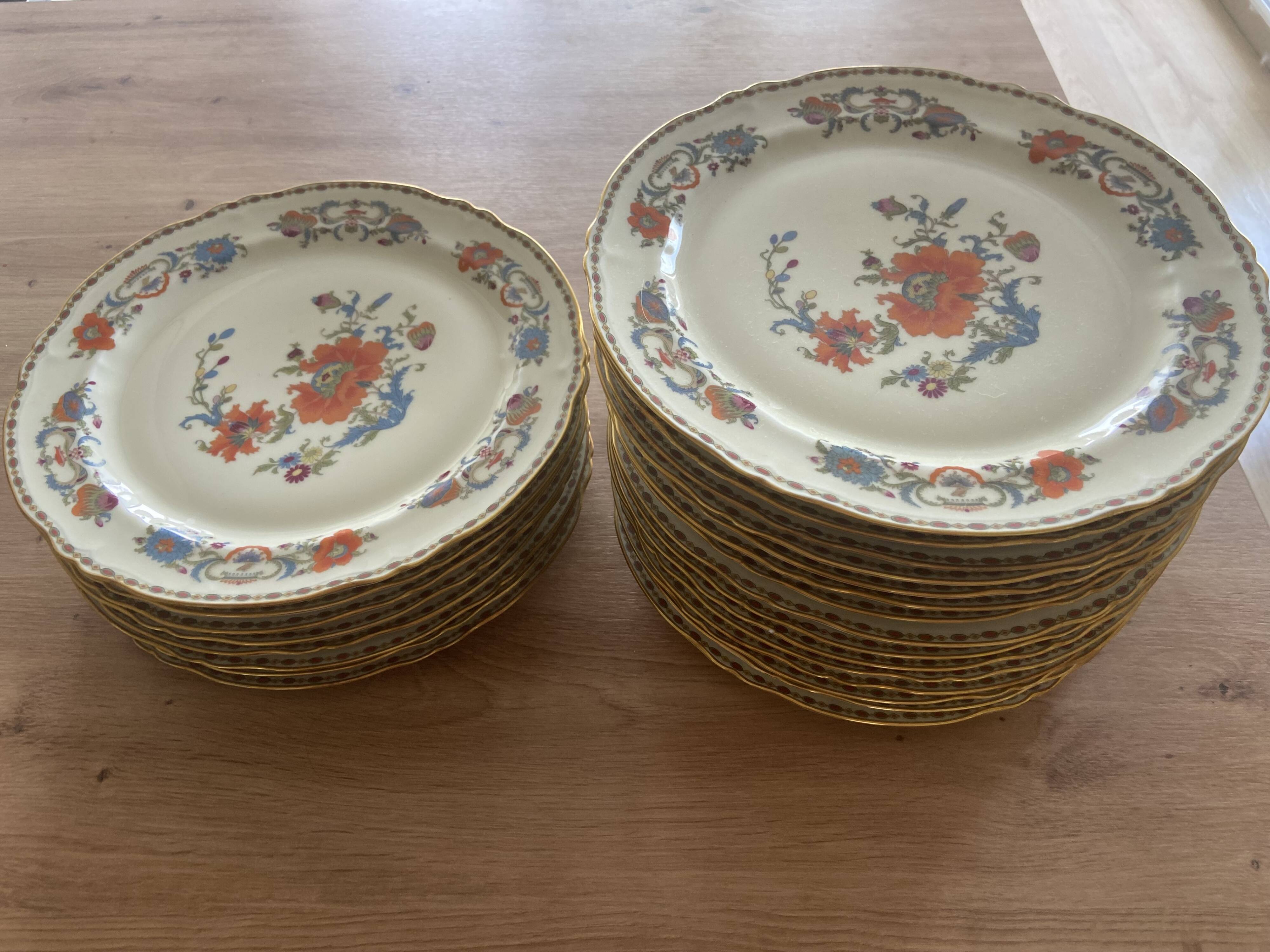 Raynaud service old China model Damon