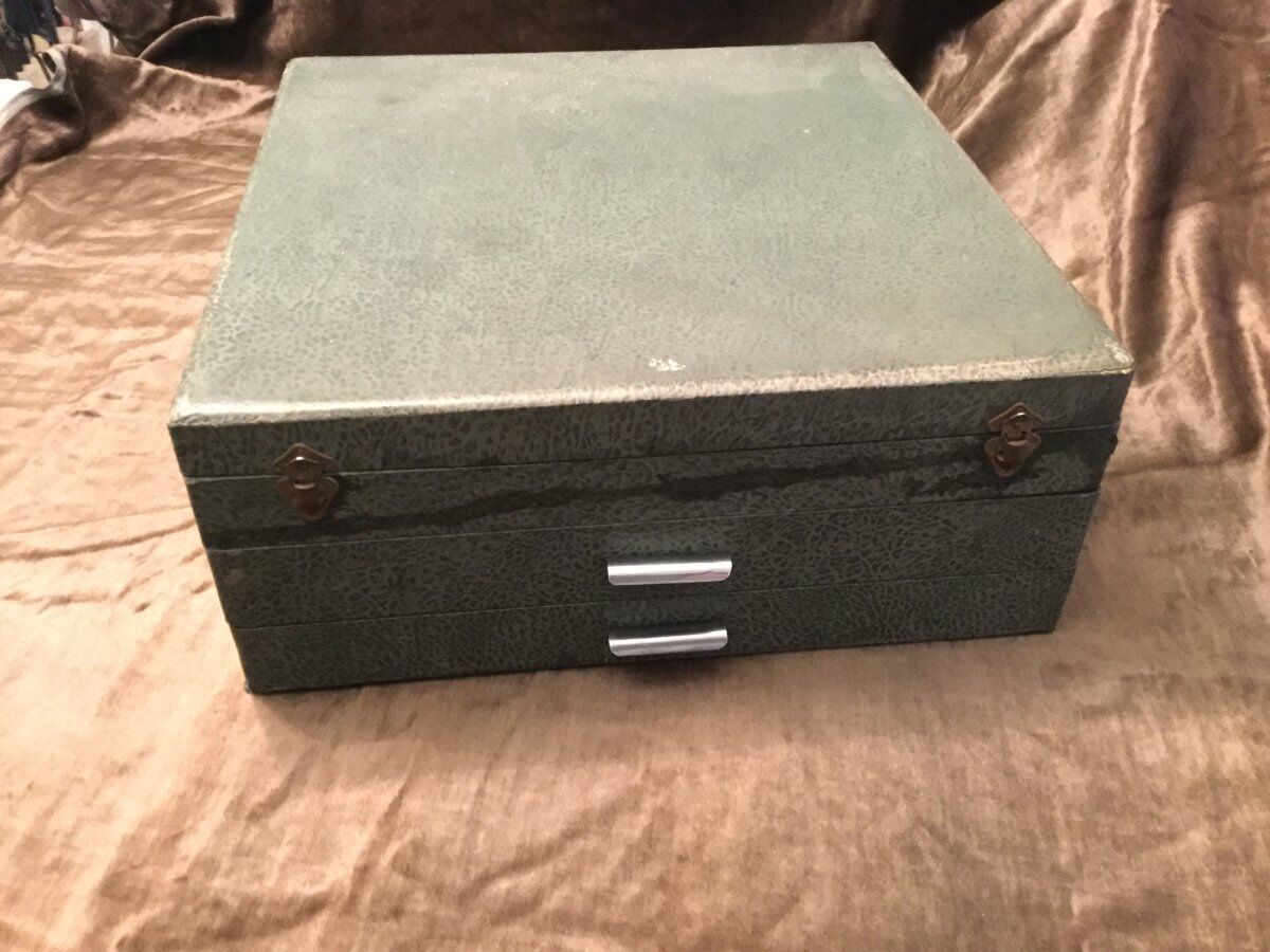 Housewife 151 pieces silver metal boulenger