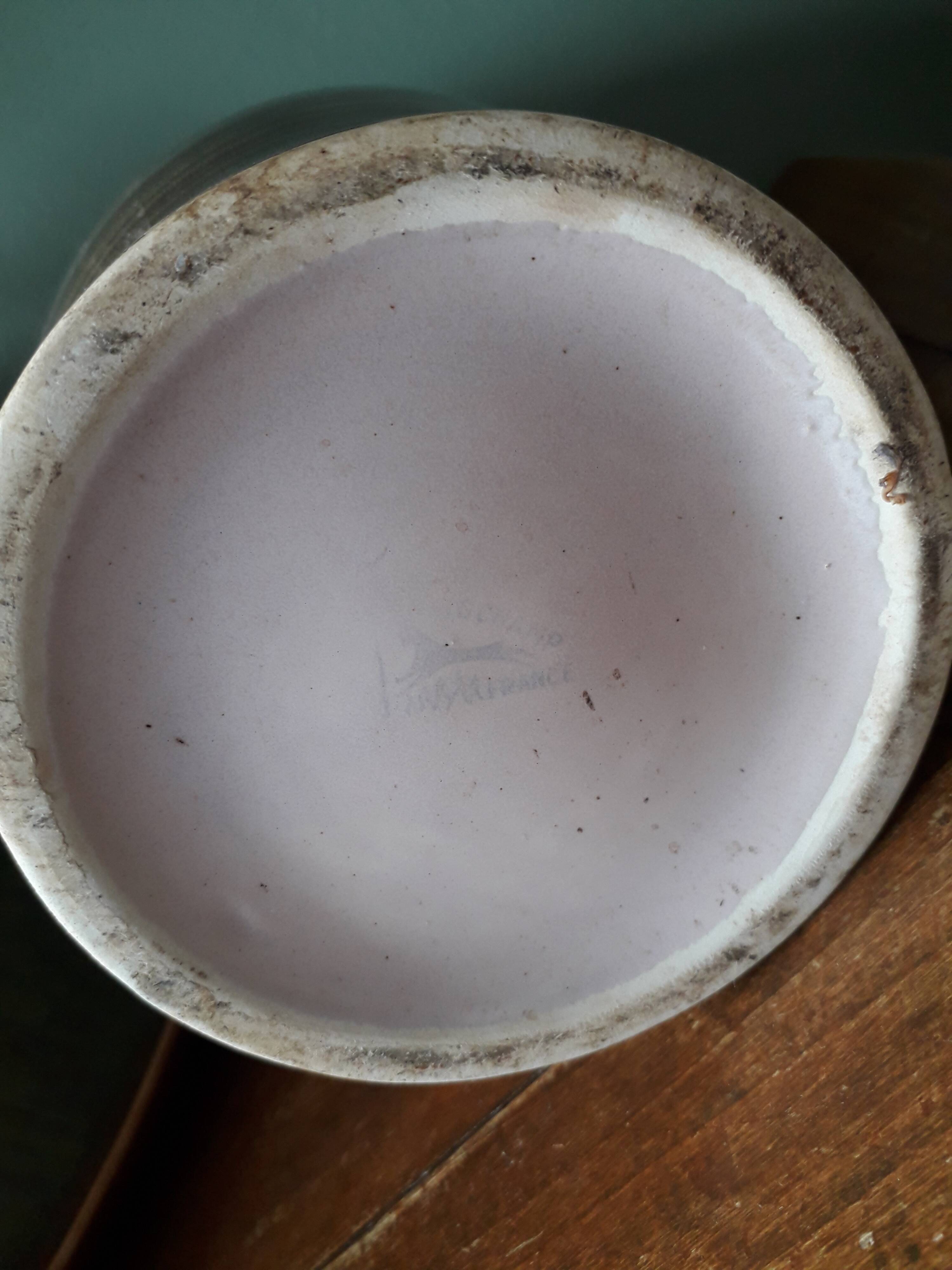 Vintage ceramic vase signed by the Longchamp factory