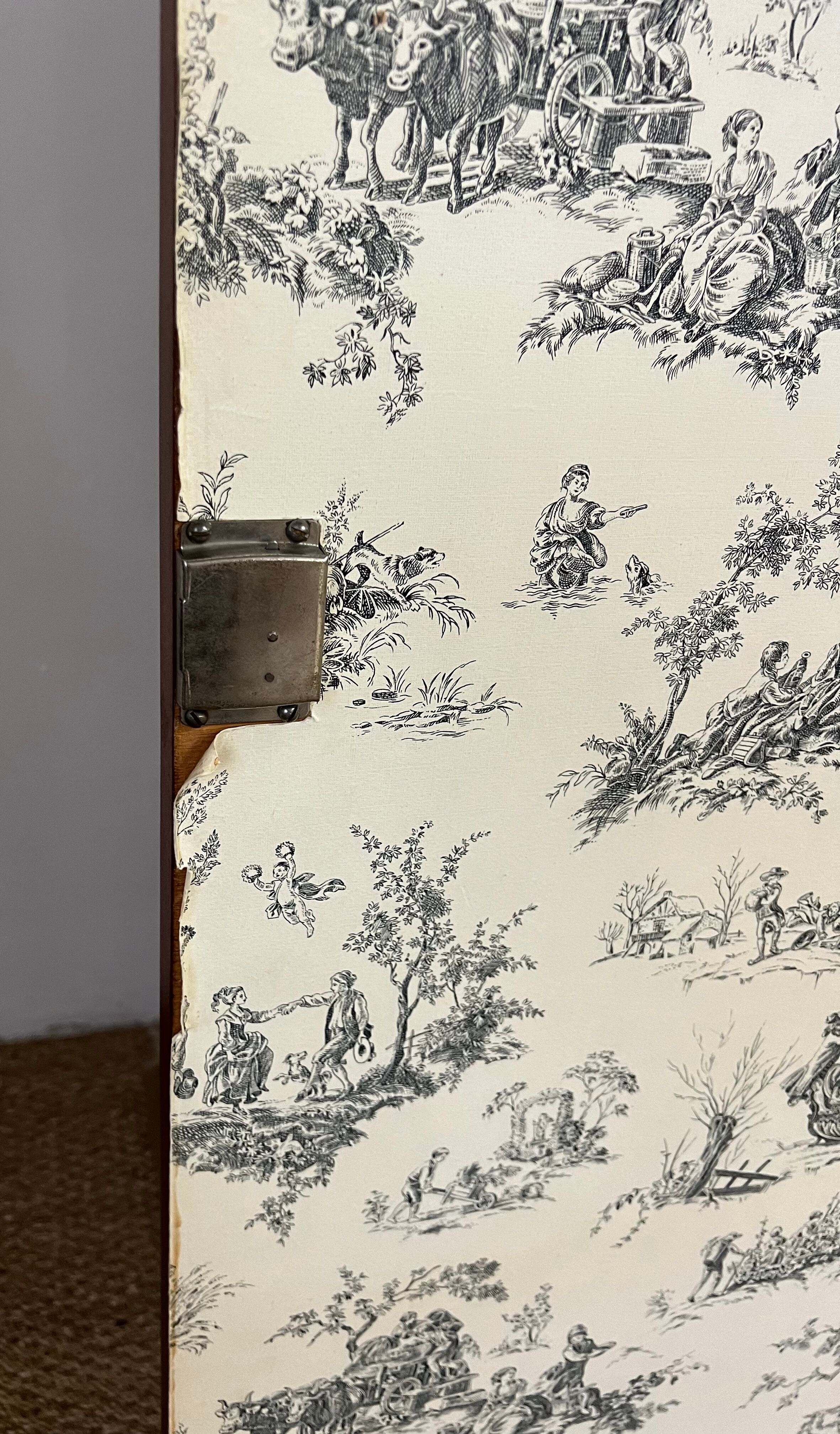 Art Deco style cabinet