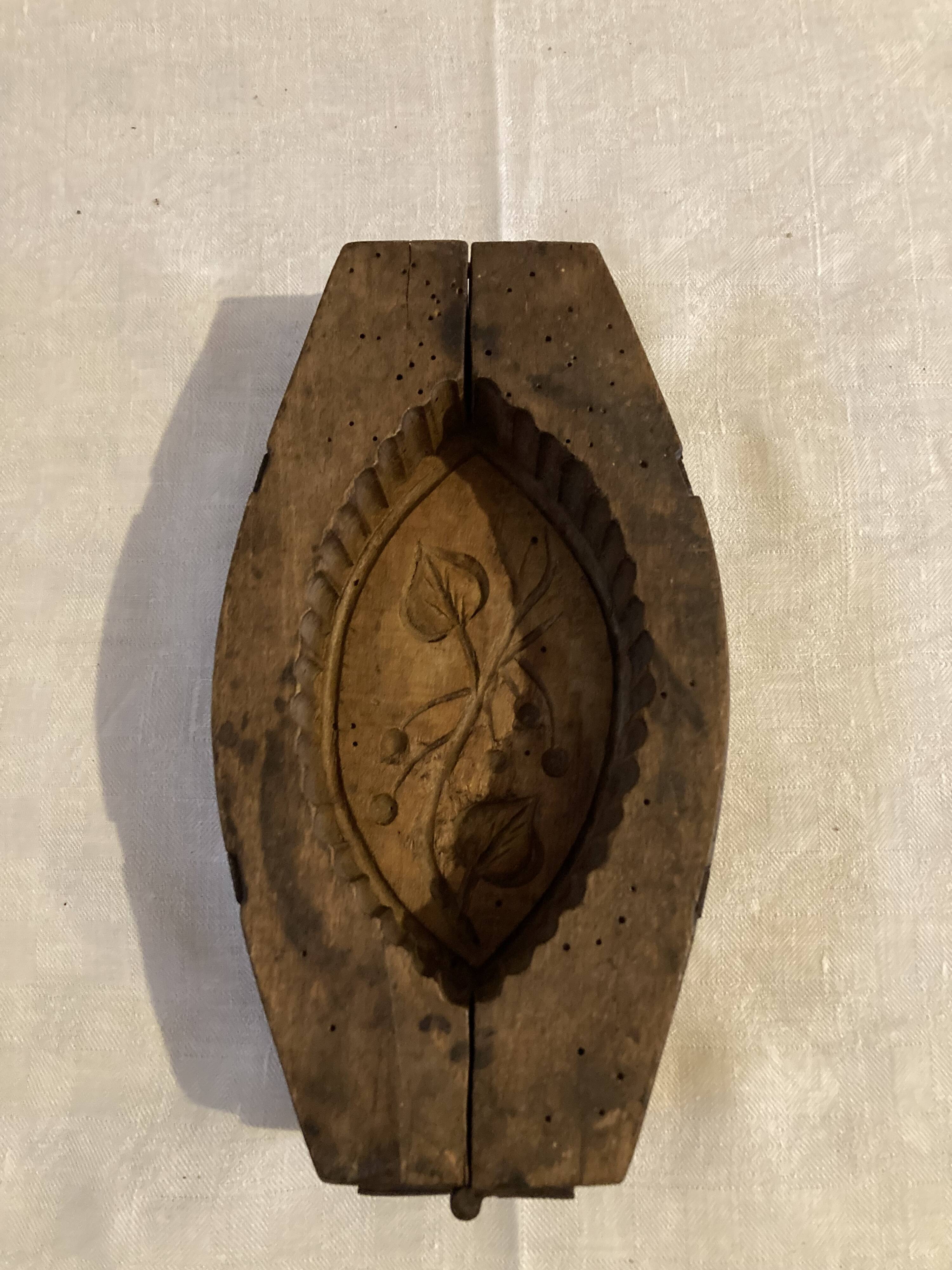 Moule à beurre en bois